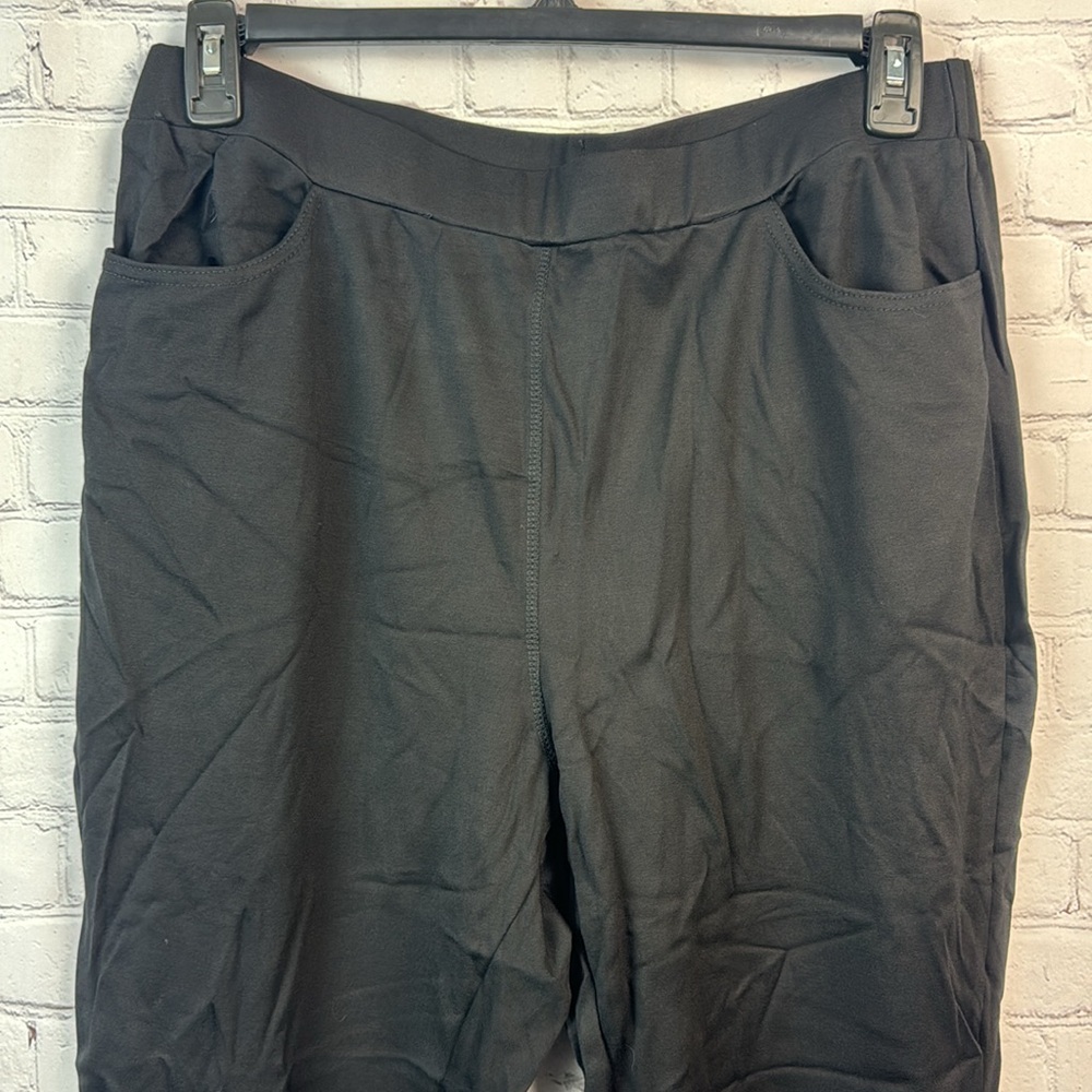 BloomChic Black Pull On Leggings Plus Size 2X - Picture 4 of 6